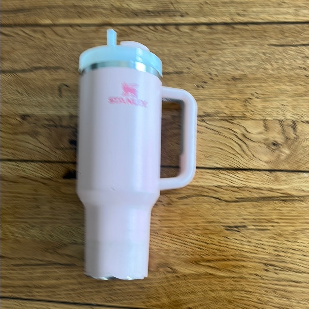 Pink Stanley tumbler 40oz